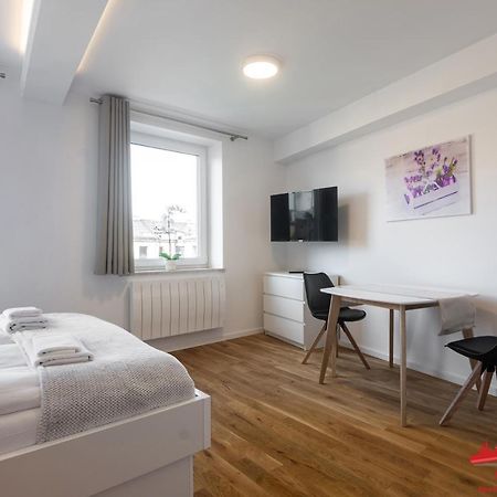 Apartment Nearto Old Town Sebastiana Street Krasków Eksteriør bilde